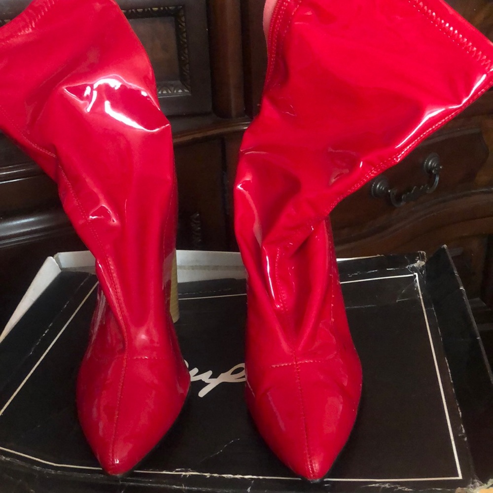 Beautiful Red Patent Leather ankle bootsWorn 2 times